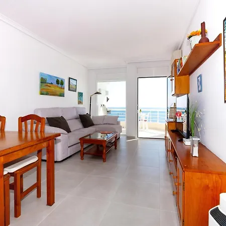 Beautiful 2-bedroom For 5 People Roses